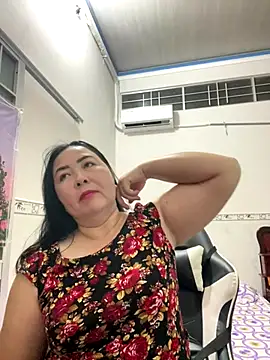 Snapshot of NDith chatting on September 11, 2025, 11:21 am NDith online show from September 11, 2025, 11:21 am
