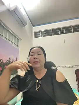 Snapshot of NDith chatting on March 16, 2025, 9:37 pm NDith online show from March 16, 2025, 9:37 pm