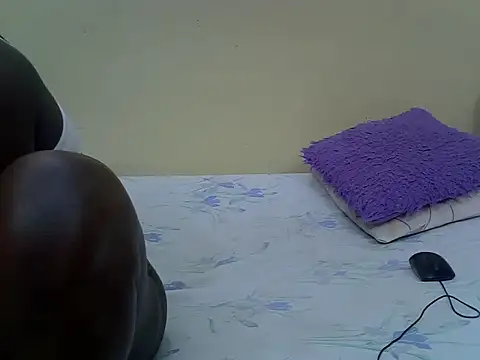 Freakycillia online show from June 13, 2026, 8:23 am