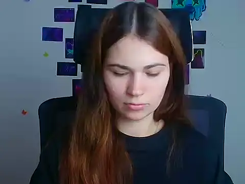 Loon Amore online show from November 24, 2025, 6:35 am