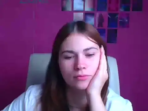 Loon Amore online show from November 3, 2025, 7:02 am