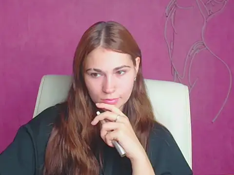 Loon Amore online show from September 22, 2025, 6:19 am