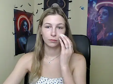StrangerGi online show from July 2, 2026, 6:19 am