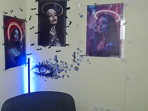 StrangerGi online show from December 18, 2025, 7:13 am