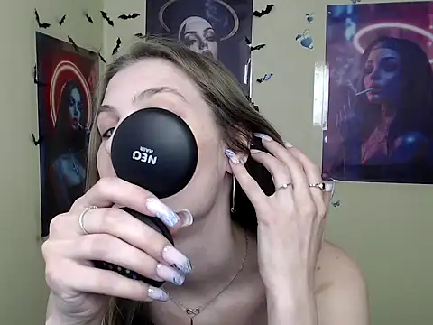 StrangerGi online show from March 13, 2025, 9:43 am