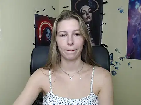 StrangerGi online show from June 29, 2026, 5:58 am