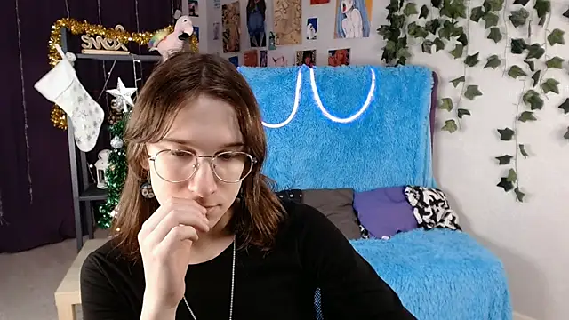 Hermione Reid online show from January 11, 2025, 4:16 am