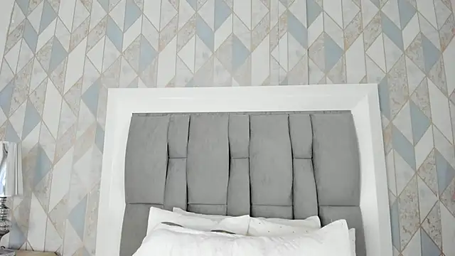 anais cooper online show from September 21, 2025, 11:37 am