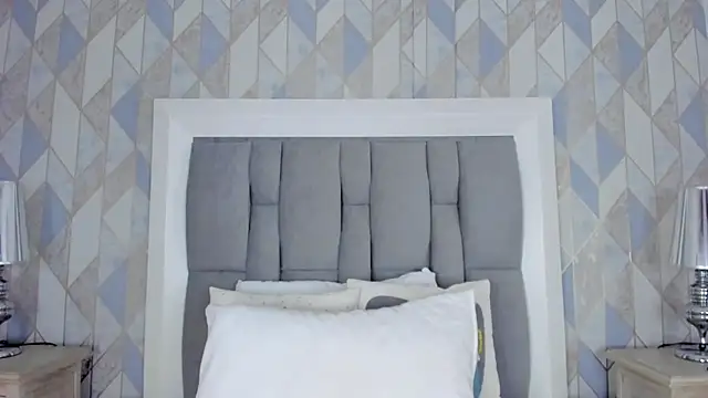 anais cooper online show from October 25, 2025, 11:42 am