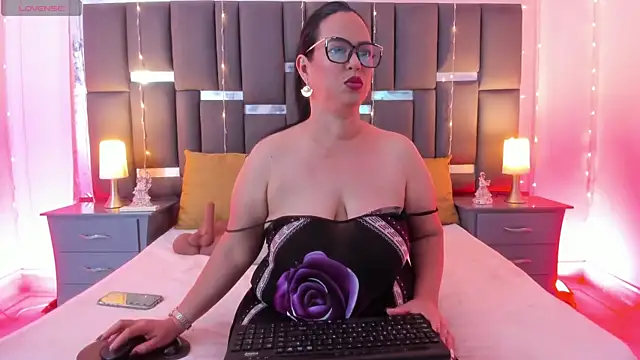 talivega online show from December 15, 2025, 9:42 pm