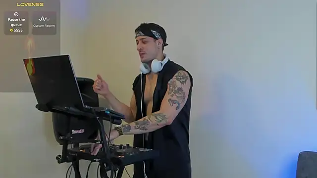 Snapshot of matt_saill chatting on September 19, 2025, 1:42 am matt saill online show from September 19, 2025, 1:42 am