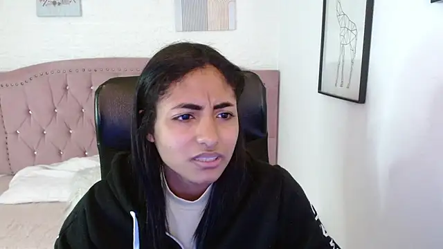 shaneelle online show from November 8, 2025, 3:10 am