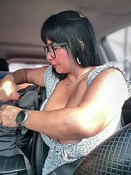 Snapshot of Saorii_kiido chatting on February 17, 2026, 9:34 pm Saorii kiido online show from February 17, 2026, 9:34 pm