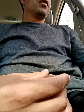 Alfrendino44 online show from April 12, 2026, 7:39 pm