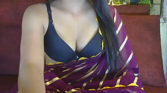 Snapshot of sexy_shivi chatting on March 20, 2025, 8:40 pm sexy shivi online show from March 20, 2025, 8:40 pm