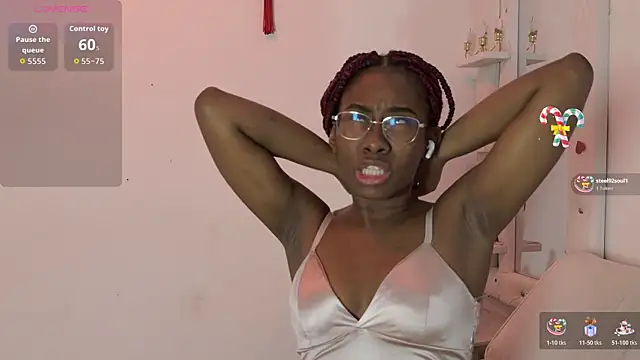  exoticcouple69  online show from November 17, 2025, 12:09 pm