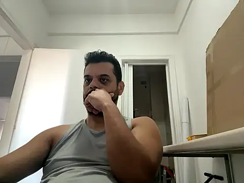 HornyBeachBoyBR online show from April 24, 2026, 1:13 pm