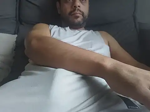 HornyBeachBoyBR online show from September 22, 2025, 1:17 pm