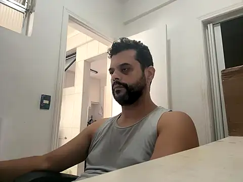 HornyBeachBoyBR online show from April 28, 2026, 1:26 pm