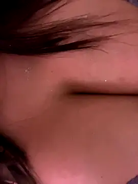 Snapshot of izanmiller2001 chatting on November 30, 2025, 3:18 am izanmiller2001 online show from November 30, 2025, 3:18 am