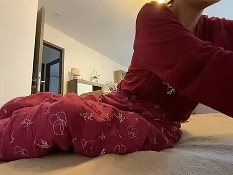 Marilou1983 online show from May 19, 2026, 4:58 pm