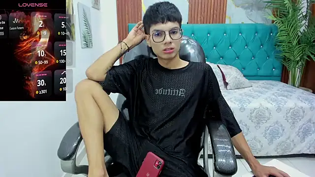 Snapshot of Noha_scott chatting on February 28, 2026, 11:48 pm Noha scott online show from February 28, 2026, 11:48 pm