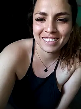 Snapshot of fany_secret chatting on April 8, 2026, 10:33 pm fany secret online show from April 8, 2026, 10:33 pm