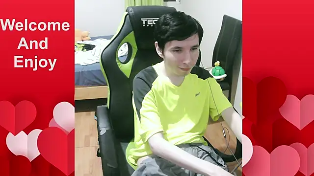 Snapshot of Twink_martinboy chatting on May 8, 2026, 10:57 pm Twink martinboy online show from May 8, 2026, 10:57 pm