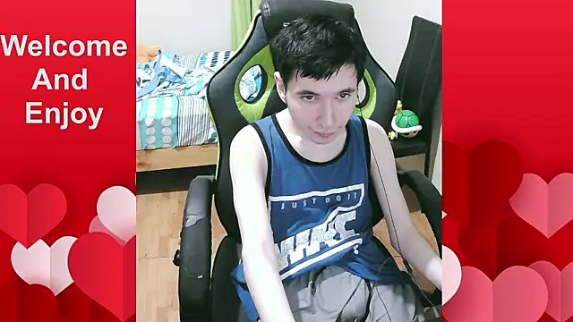 Snapshot of Twink_martinboy chatting on March 13, 2026, 2:27 am Twink martinboy online show from March 13, 2026, 2:27 am