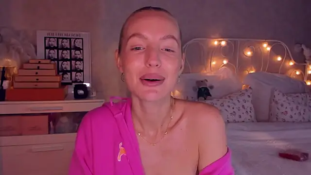 aestetick online show from February 11, 2026, 10:26 am