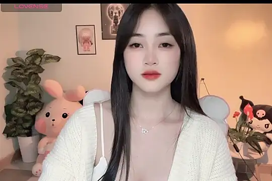  Aimy  online show from December 1, 2025, 4:52 pm