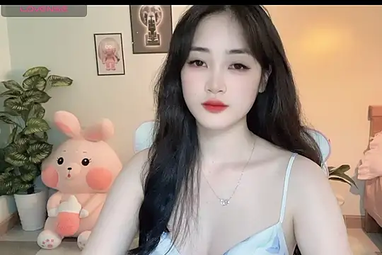  Aimy  online show from October 14, 2025, 4:35 am