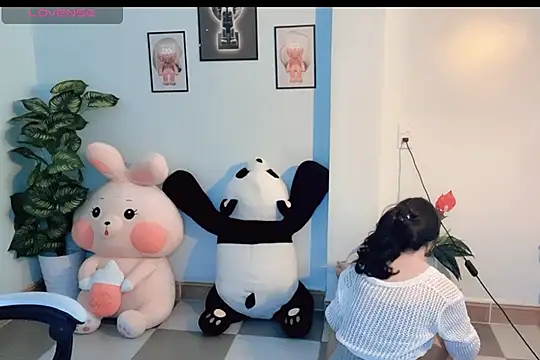  Aimy  online show from November 1, 2025, 5:36 am