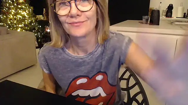 godinflower online show from December 14, 2025, 4:23 pm