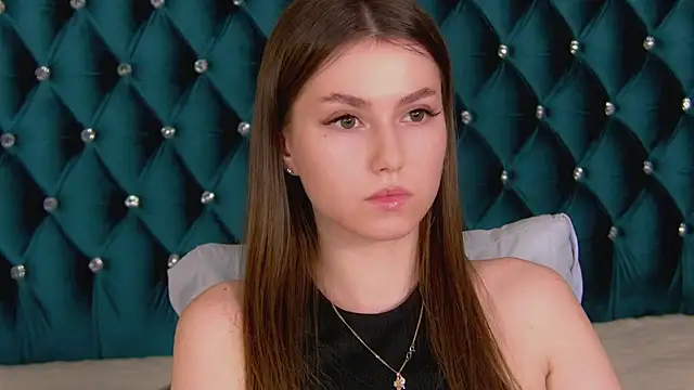 AliceMoreno online show from October 21, 2025, 5:12 pm