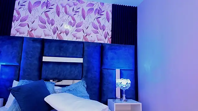 AmmyJones  online show from September 25, 2025, 7:31 pm