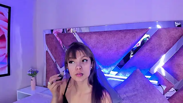 AmmyJones  online show from October 14, 2025, 7:14 pm