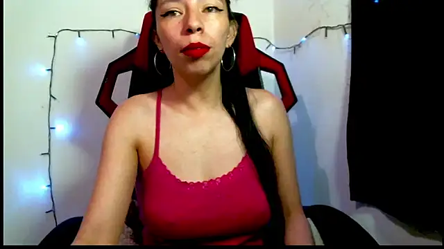 catalina colombia online show from March 12, 2025, 2:56 pm