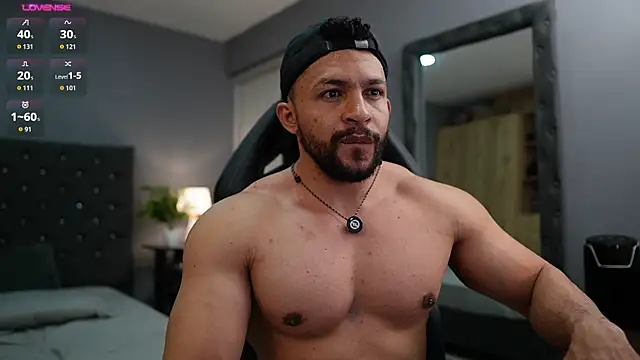 Martin Logan online show from October 16, 2025, 10:18 pm