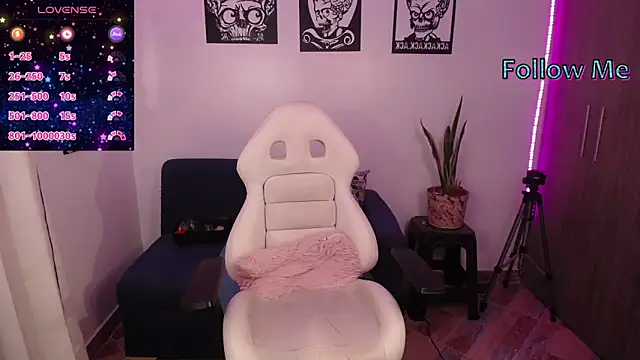 hibridaaa20 online show from October 10, 2025, 12:00 am