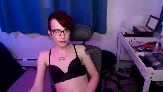 Snapshot of RyffBurnz chatting on March 7, 2025, 12:48 am RyffBurnz online show from March 7, 2025, 12:48 am