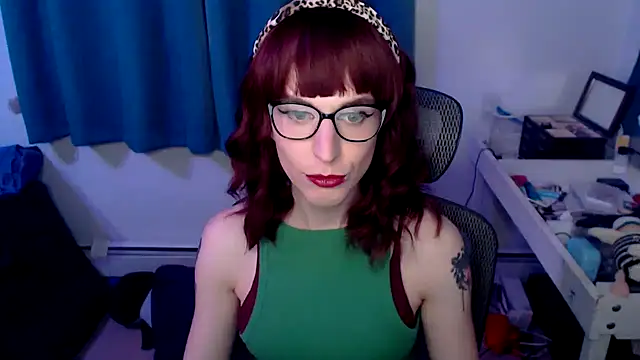Snapshot of RyffBurnz chatting on January 24, 2025, 2:28 am RyffBurnz online show from January 24, 2025, 2:28 am