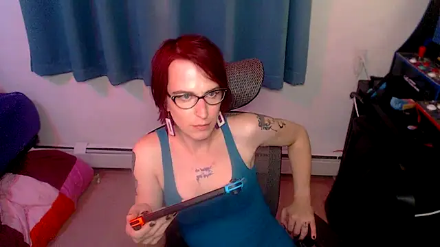 Snapshot of RyffBurnz chatting on October 7, 2025, 4:35 am RyffBurnz online show from October 7, 2025, 4:35 am