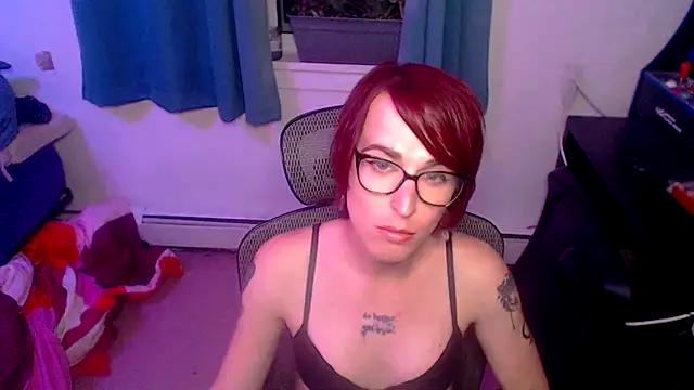 Snapshot of RyffBurnz chatting on September 24, 2025, 12:40 am RyffBurnz online show from September 24, 2025, 12:40 am