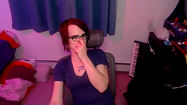 Snapshot of RyffBurnz chatting on October 18, 2025, 2:24 am RyffBurnz online show from October 18, 2025, 2:24 am