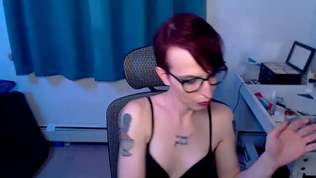 Snapshot of RyffBurnz chatting on January 22, 2025, 2:37 am RyffBurnz online show from January 22, 2025, 2:37 am