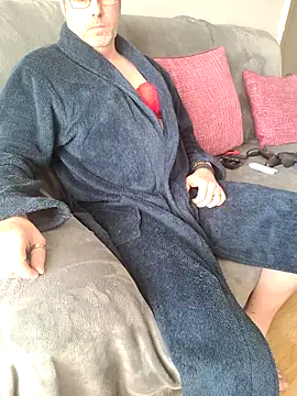 JulianJ50 online show from November 20, 2025, 1:23 pm