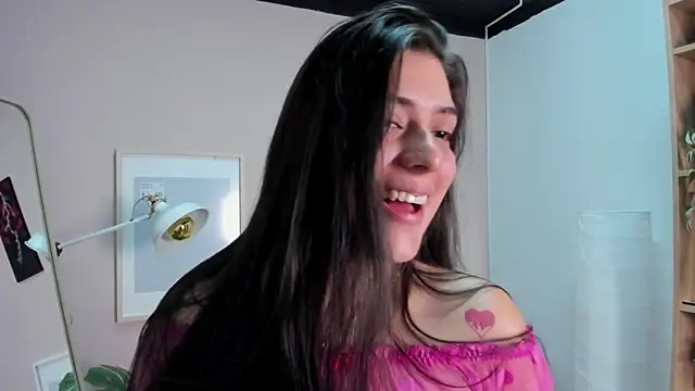 dakotaa   online show from September 19, 2025, 8:35 pm