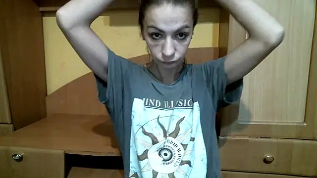 DennisXCaroll online show from December 21, 2025, 7:32 am