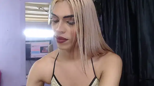 MARGOTFERRER online show from June 30, 2026, 6:13 am